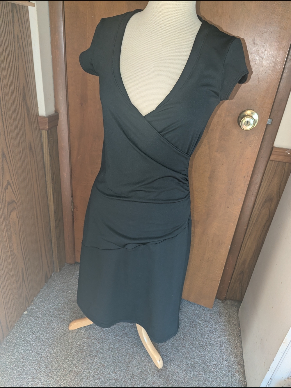 Athleta Black Wrap-Style V-Neck Short Sleeve Dress